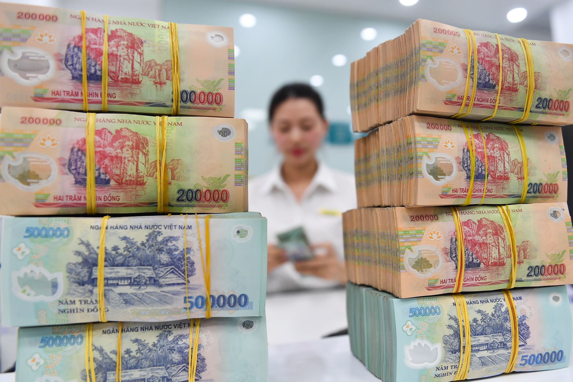 Ngân hàng, FDI, trái phiếu cùng khởi sắc: Dòng vốn đang trở lại với BĐS? - Ảnh 1.