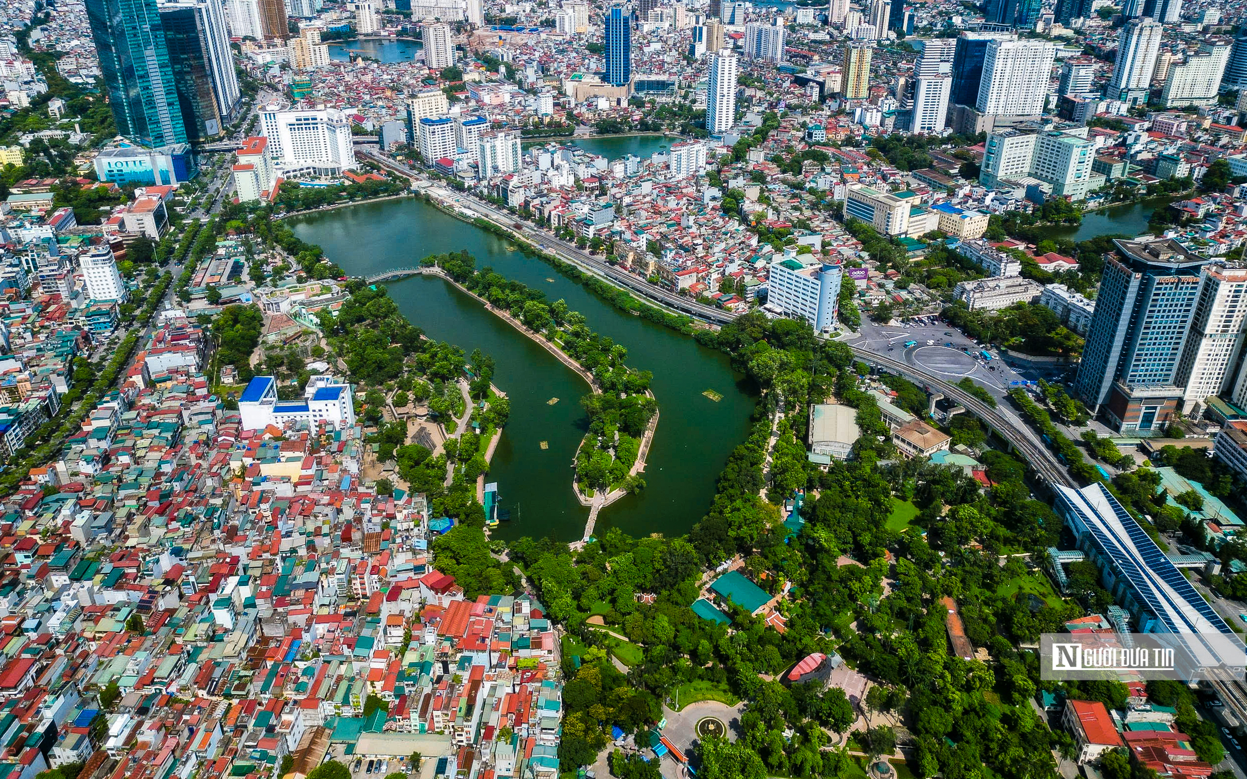 Ngắm những "lá phổi xanh" giữa lòng Hà Nội- Ảnh 3. Ngắm những "lá phổi xanh" giữa lòng Hà Nội- Ảnh 3.