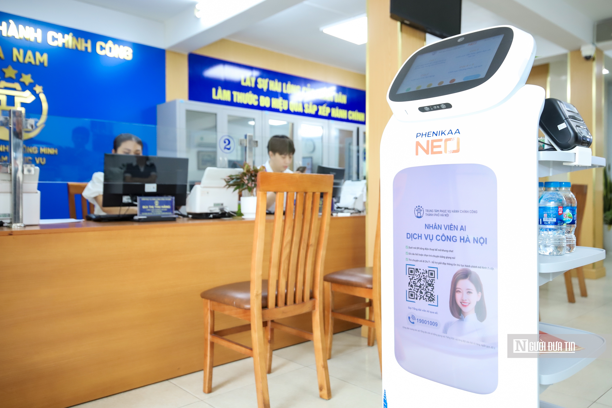 Hà Nội: Thủ tục hành chính công gọn gàng, số hóa, thân thiện nhờ robot AI- Ảnh 9. Hà Nội: Thủ tục hành chính công gọn gàng, số hóa, thân thiện nhờ robot AI- Ảnh 9.