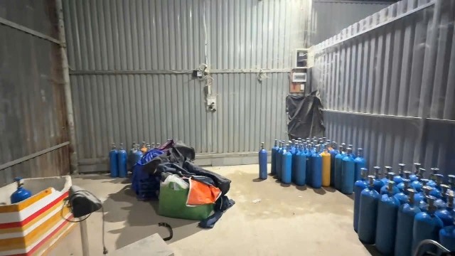 Triệt phá đường dây mua bán khí cười đặc biệt lớn, giao dịch hàng trăm tỷ đồng - Ảnh 3.