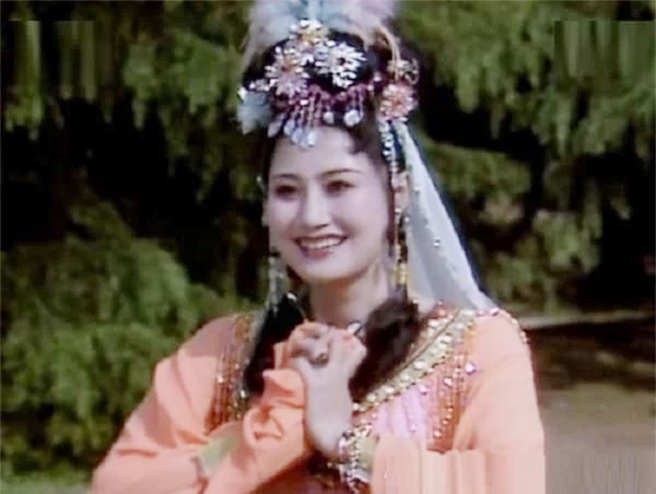 "Nữ nhân đẹp nhất Tây Du Ký", mất tất cả vì sai lầm, qua đời cô độc nơi đất khách - Ảnh 1.