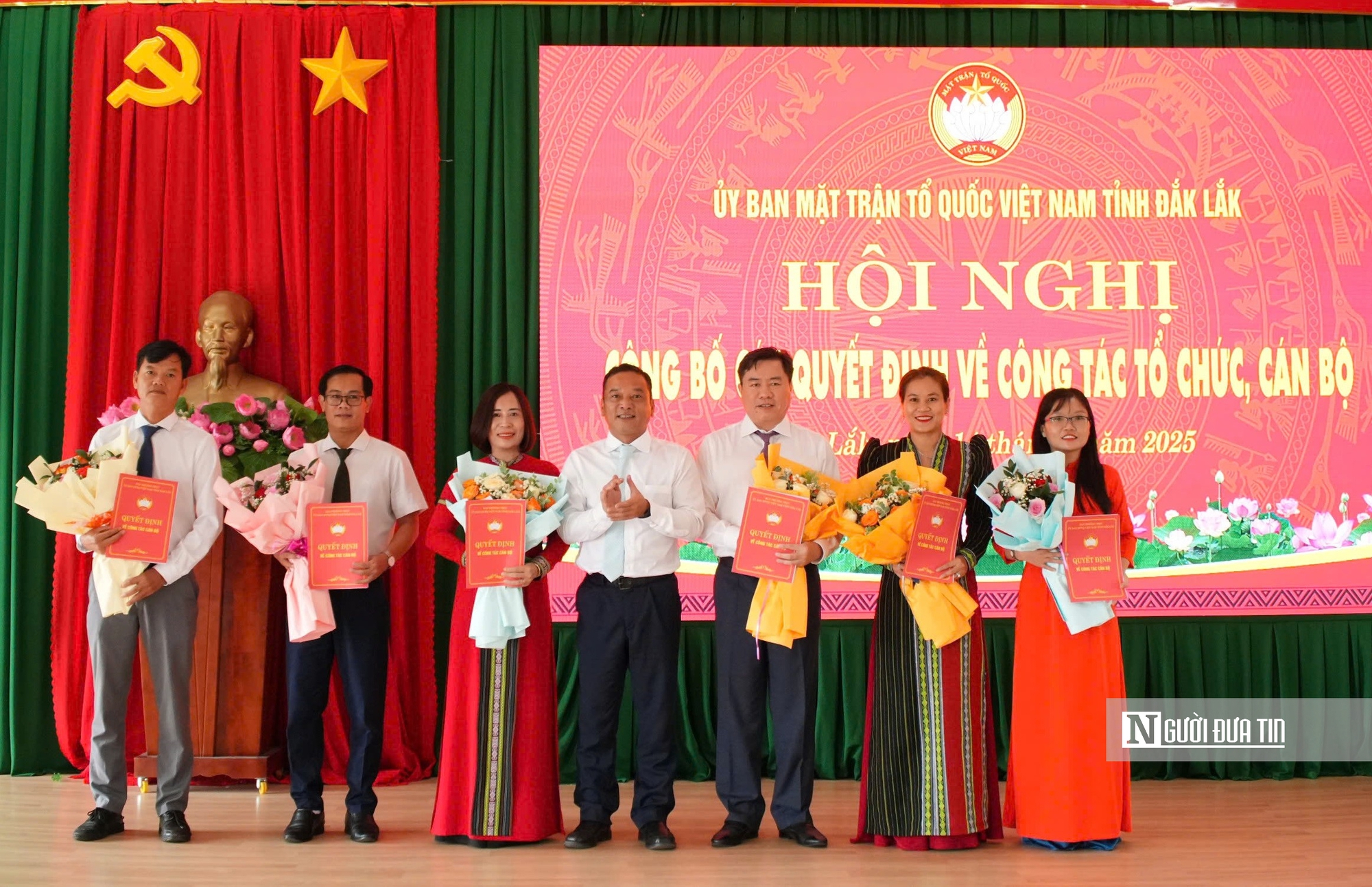 Thành lập 13 ban, đơn vị trực thuộc Uỷ ban MTTQ Việt Nam tỉnh Đắk Lắk- Ảnh 2. Thành lập 13 ban, đơn vị trực thuộc Uỷ ban MTTQ Việt Nam tỉnh Đắk Lắk- Ảnh 2.