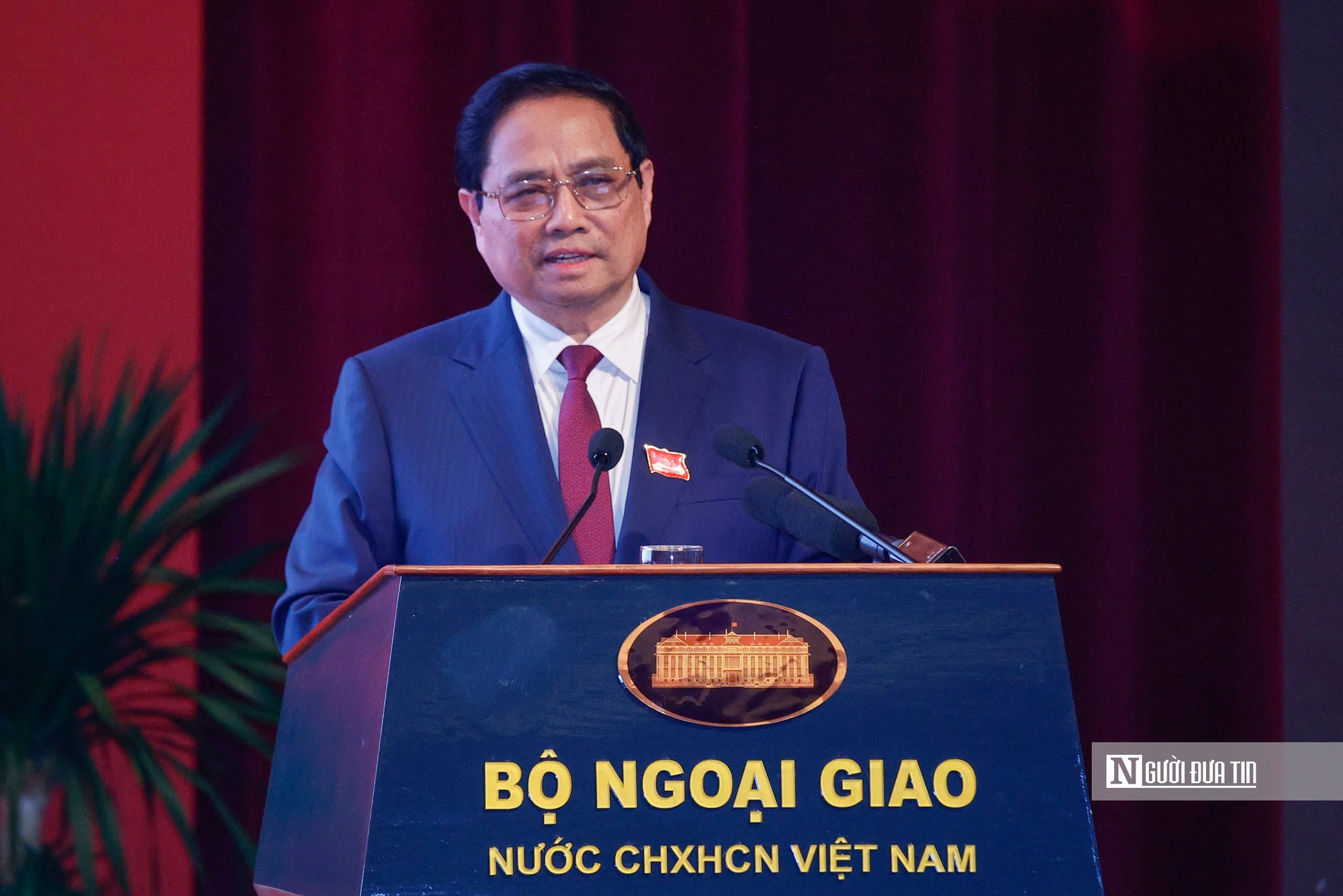 Thủ tướng: Mỗi cán bộ ngoại giao phải là một chiến sĩ tiên phong trên mặt trận đối ngoại- Ảnh 2. Thủ tướng: Mỗi cán bộ ngoại giao phải là một chiến sĩ tiên phong trên mặt trận đối ngoại- Ảnh 2.