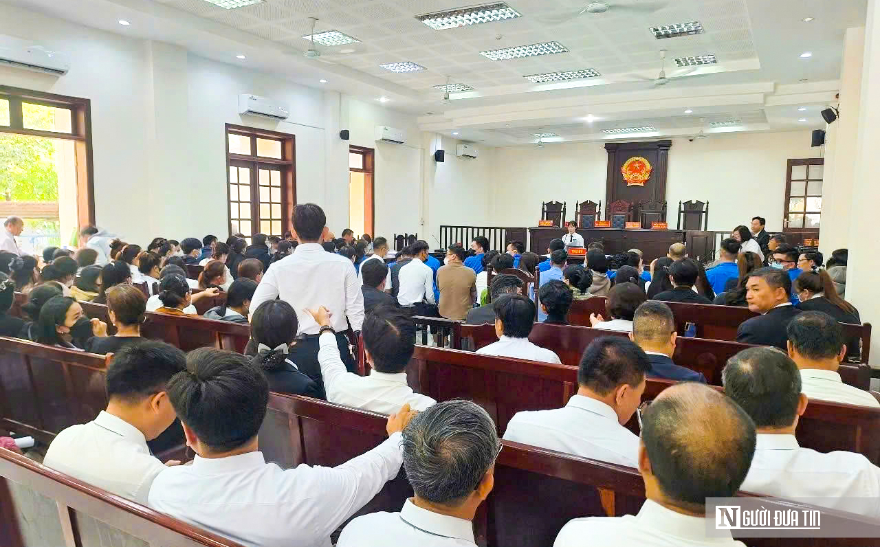 87 bị cáo hầu tòa, 165 nạn nhân sập bẫy bất động sản “ảo” tại Đồng Nai- Ảnh 2. 87 bị cáo hầu tòa, 165 nạn nhân sập bẫy bất động sản “ảo” tại Đồng Nai- Ảnh 2.