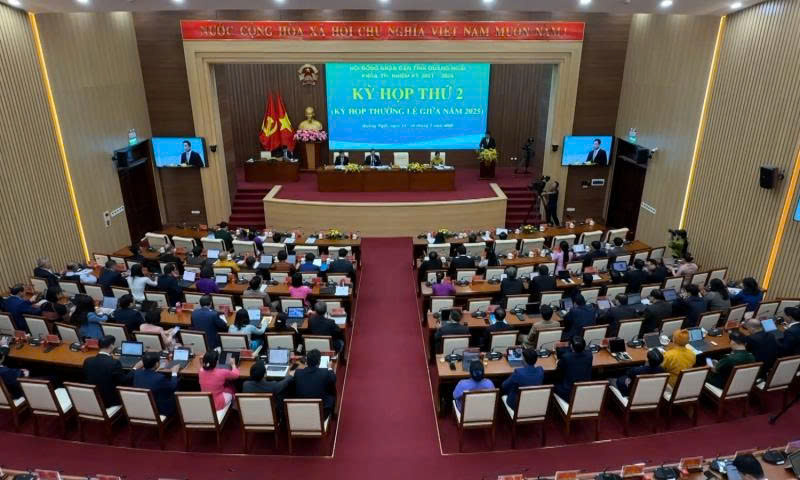 Quảng Ngãi thông qua chính sách hỗ trợ cán bộ Kon Tum ổn định sau sáp nhập- Ảnh 2. Quảng Ngãi thông qua chính sách hỗ trợ cán bộ Kon Tum ổn định sau sáp nhập- Ảnh 2.