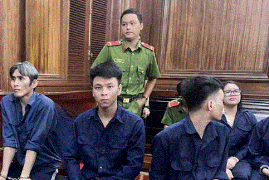 Chị em ruột cùng vào tù vì mua bán ma túy- Ảnh 1. Chị em ruột cùng vào tù vì mua bán ma túy- Ảnh 1.
