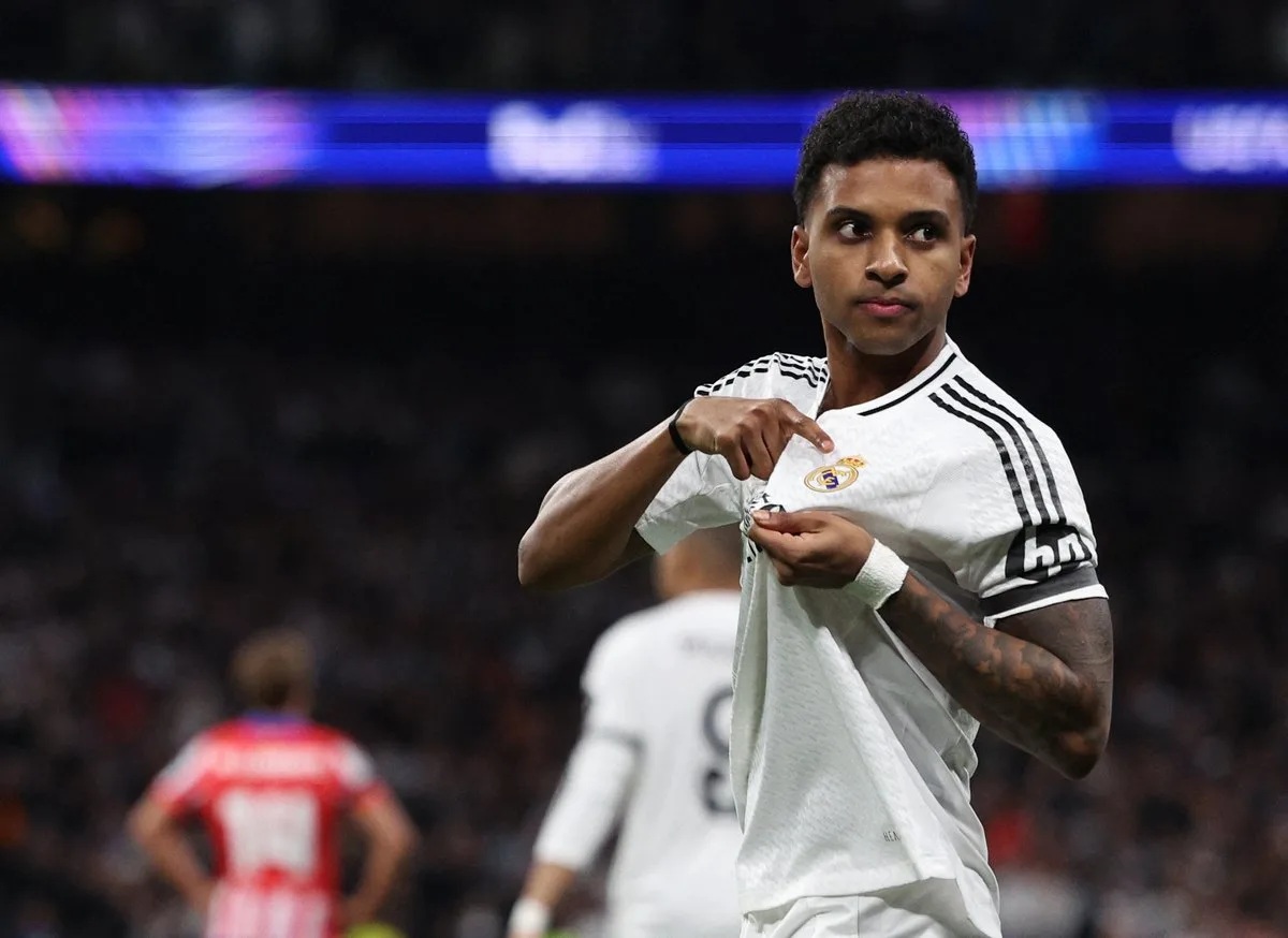 Liverpool cạnh tranh với Arsenal trong cuộc đua chiêu mộ Rodrygo - Ảnh 1. Liverpool cạnh tranh với Arsenal trong cuộc đua chiêu mộ Rodrygo - Ảnh 1.