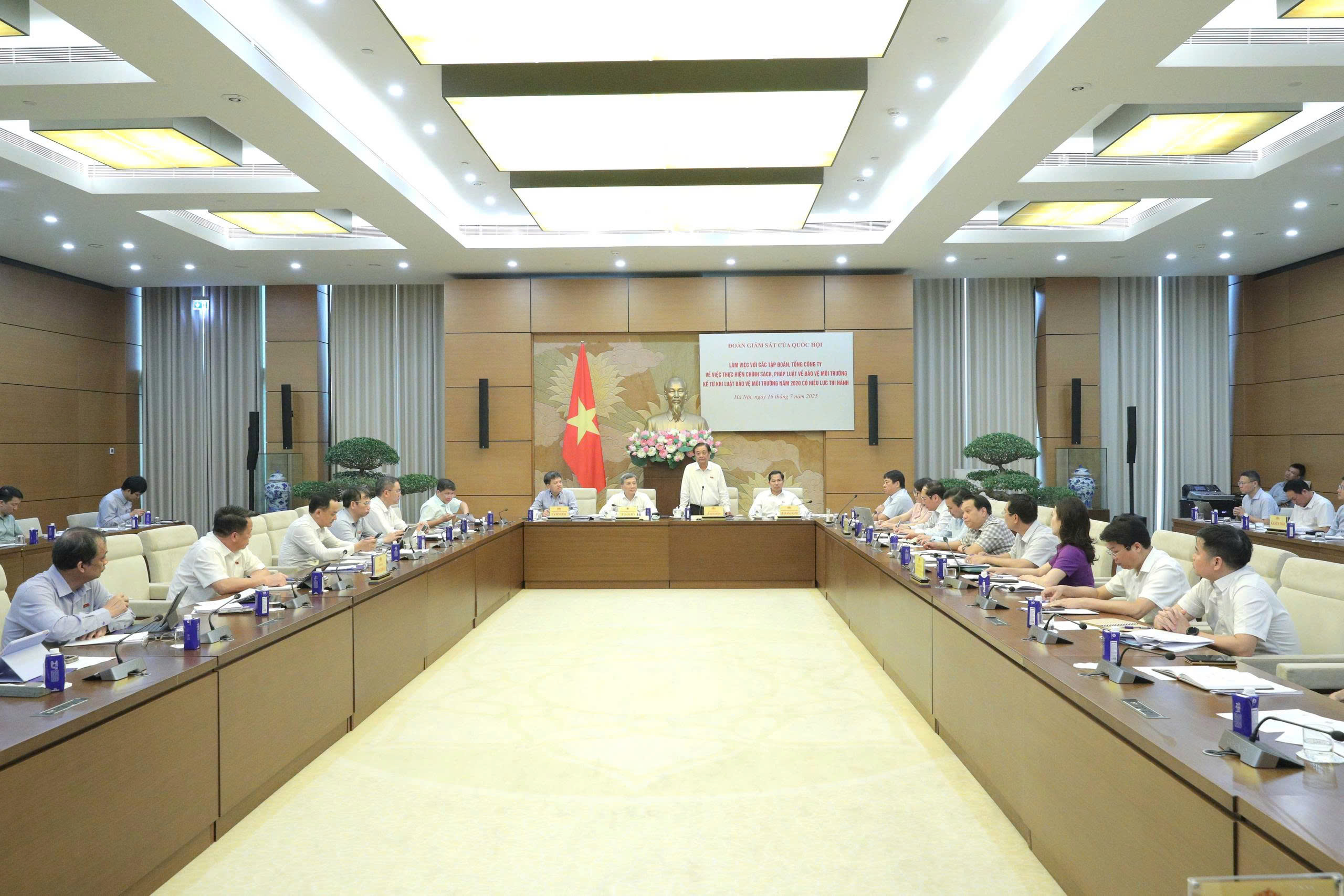 Cần nâng cao năng lực phòng ngừa, ứng phó sự cố môi trường - Ảnh 1.