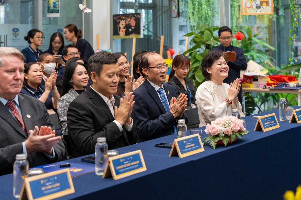 Victoria School tiên phong triển khai giáo dục AI nhân ái, kiến tạo công dân số toàn diện - Ảnh 6.