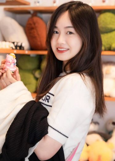 Chân dung thủ khoa khối A00 quê Phú Thọ, xinh như hotgirl còn học siêu giỏi - Ảnh 2.