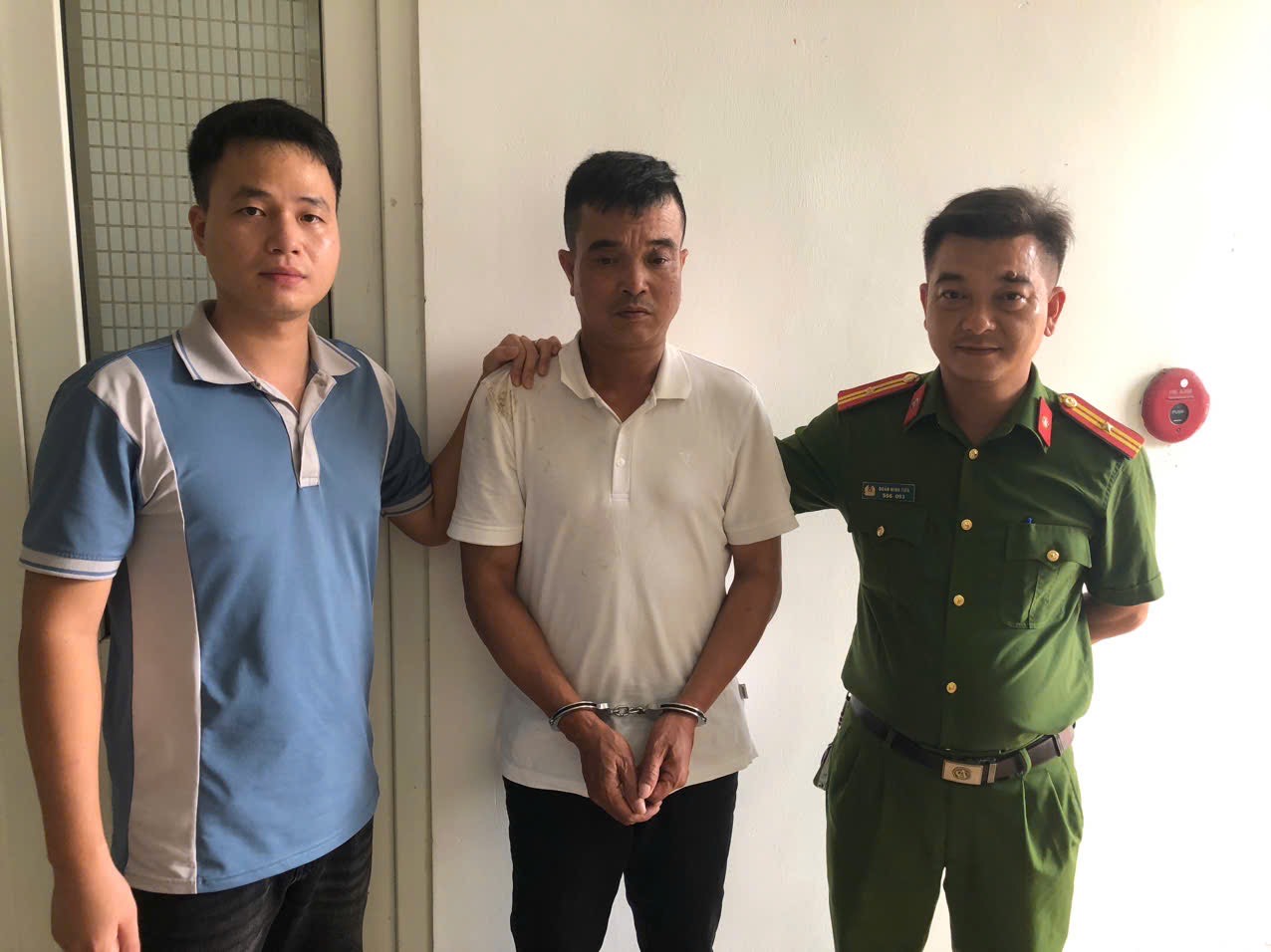 Bắt giữ đối tượng có hành vi "dâm ô" trẻ em- Ảnh 1.