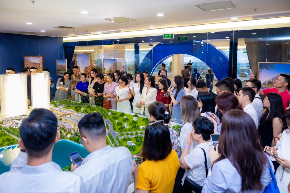 Vinhomes và Vincom Retail hợp tác kiến tạo khu phố thương mại đắt giá bậc nhất Hà Nội - Ảnh 3.