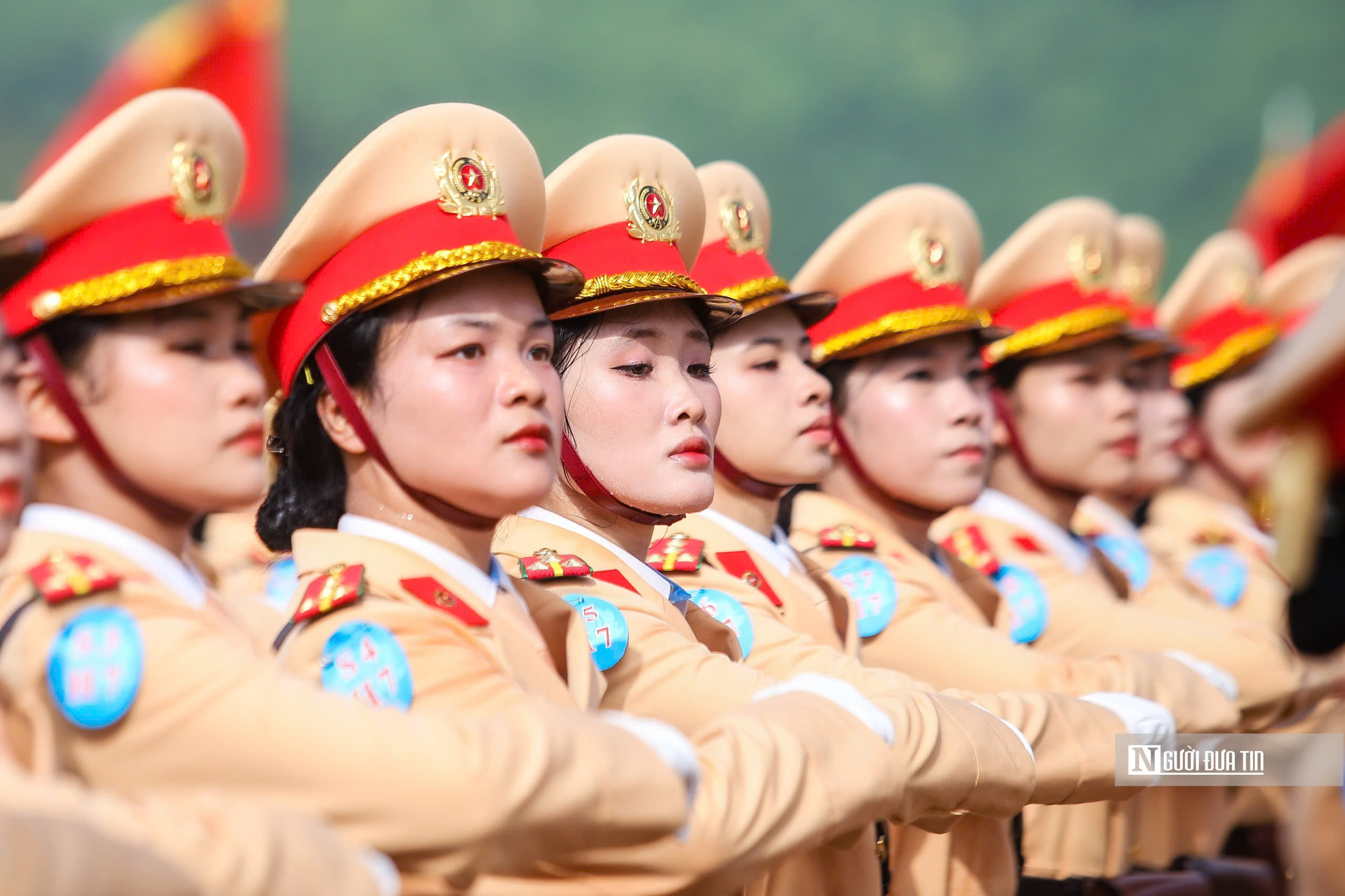 Nét đẹp của những "bông hồng thép" trên thao trường A80 - Ảnh 20.