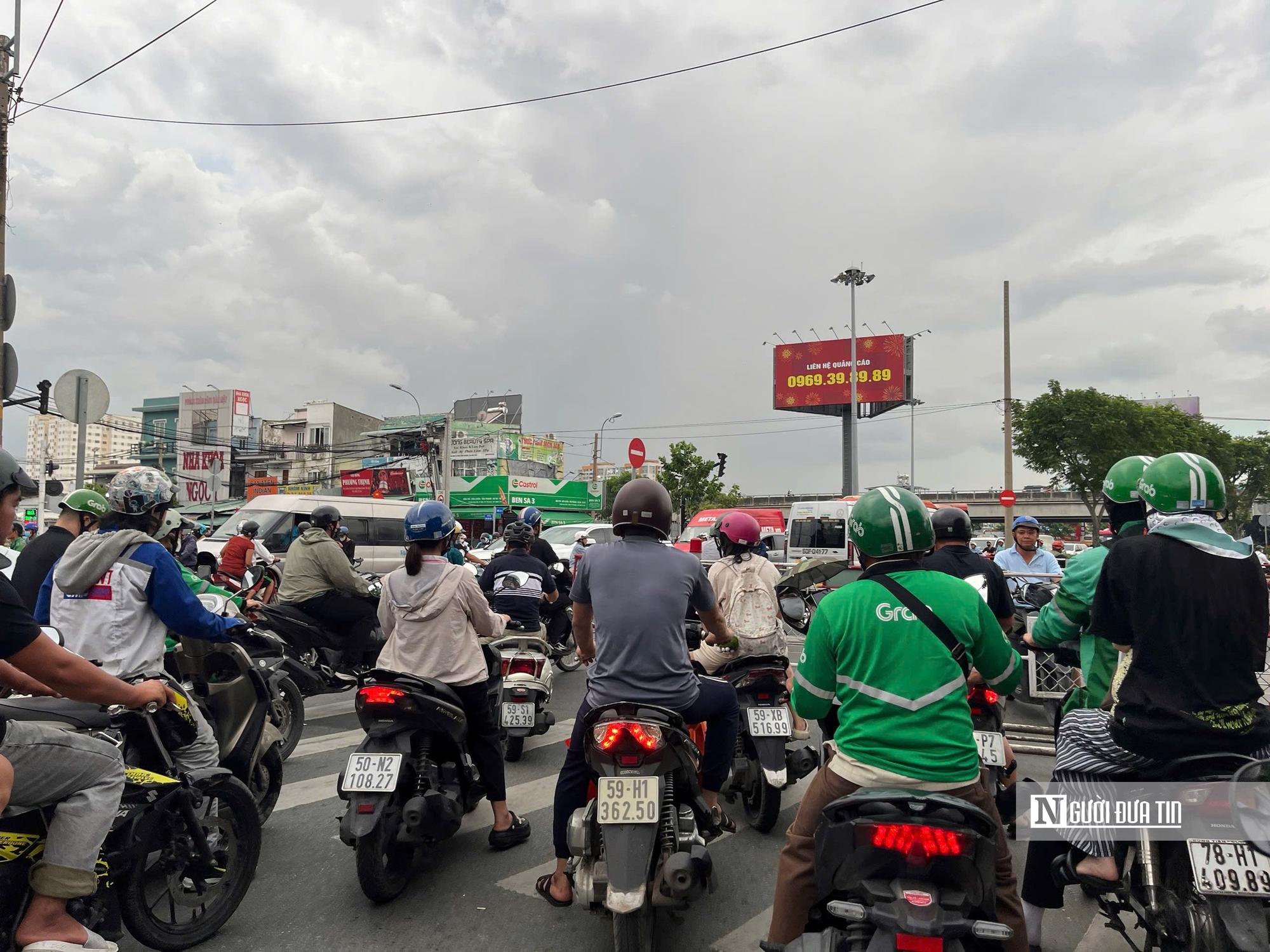 Tp.HCM mở rộng Quốc lộ 13: Khai thông điểm nghẽn, kích hoạt liên kết vùng- Ảnh 13. Tp.HCM mở rộng Quốc lộ 13: Khai thông điểm nghẽn, kích hoạt liên kết vùng- Ảnh 13.