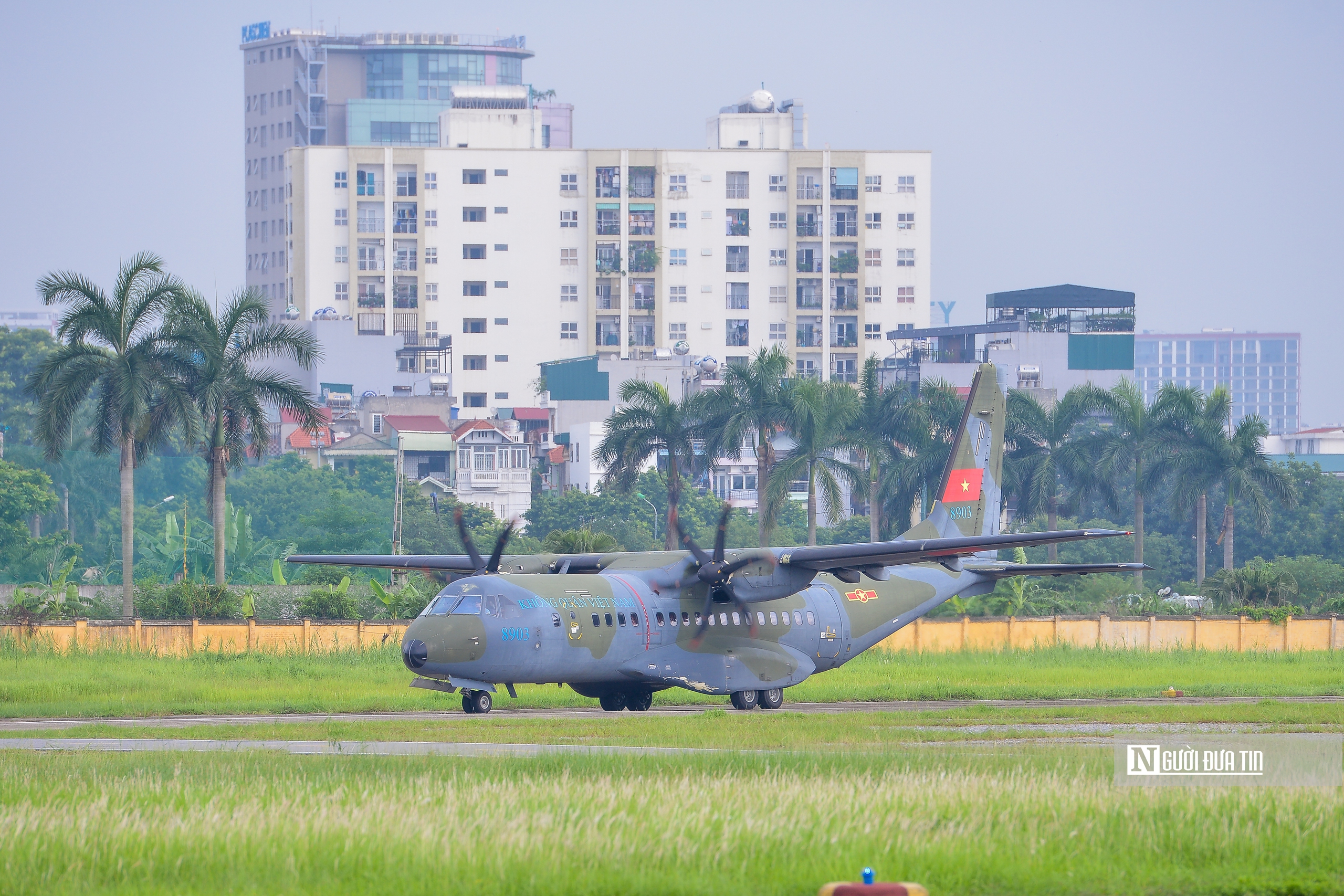 Ngắm "ngựa thồ" trên bầu trời Hà Nội - Ảnh 12.