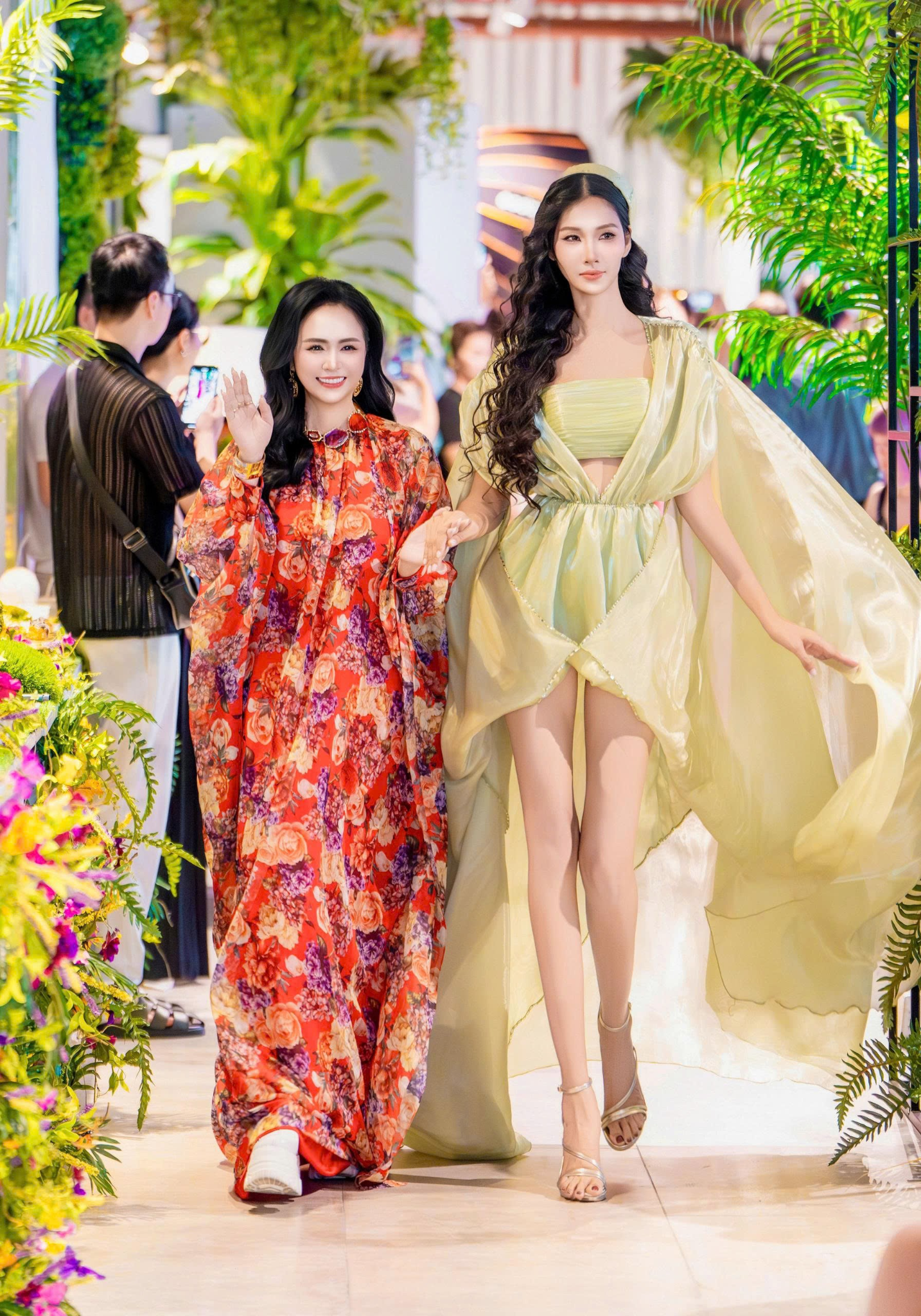 Thanh Hương Bùi chia sẻ về “ cơ hội kim cương” trong kinh doanh và thời trang - Thay đổi để phù hợp với thời cuộc - Ảnh 2.