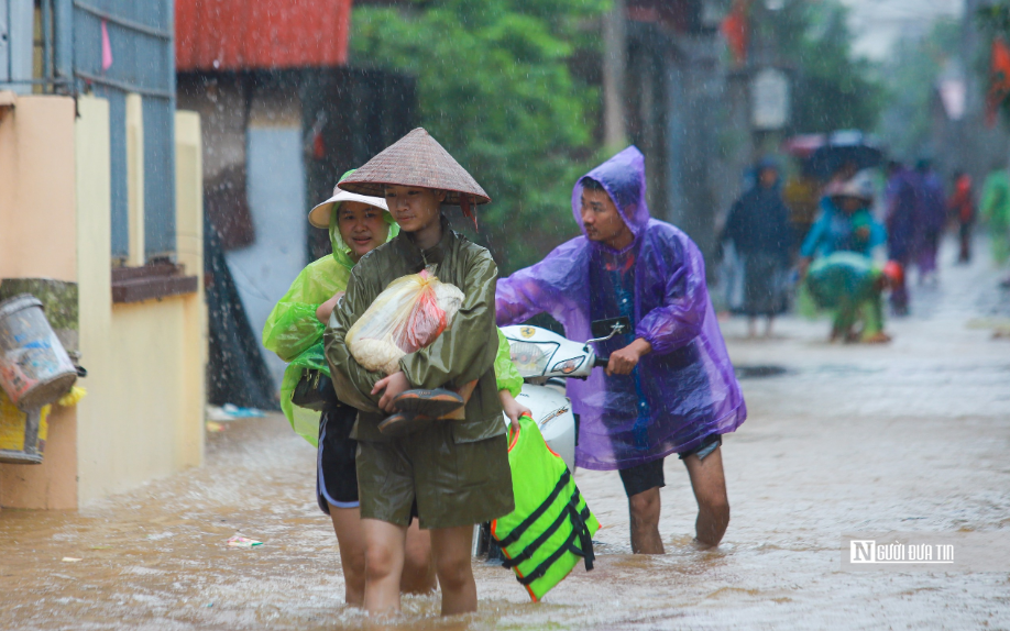 Bão số 3 mạnh lên từng ngày, di chuyển nhanh còn cách Quảng Ninh-Hải Phòng 830km- Ảnh 2.