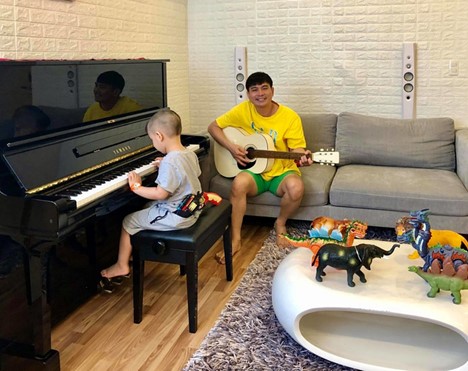 Lâm Hùng - "chàng lãng tử miền Tây" " tiết lộ tài sản sau 30 năm ca hát và bà xã kín tiếng- Ảnh 10. Lâm Hùng - "chàng lãng tử miền Tây" " tiết lộ tài sản sau 30 năm ca hát và bà xã kín tiếng- Ảnh 10.