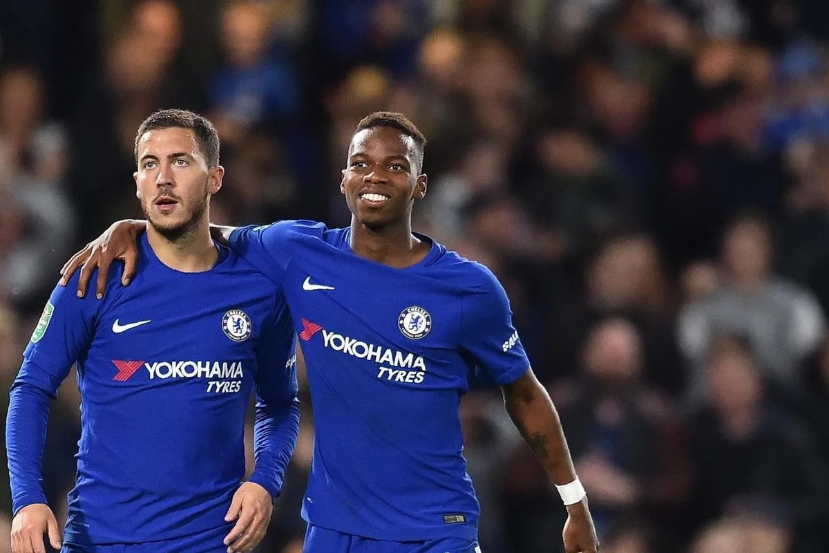 Charly Musonda (phải) từng được cho là sẽ kế vị Eden Hazard. (Ảnh: Glyn Kirk/AFP/Getty Images)