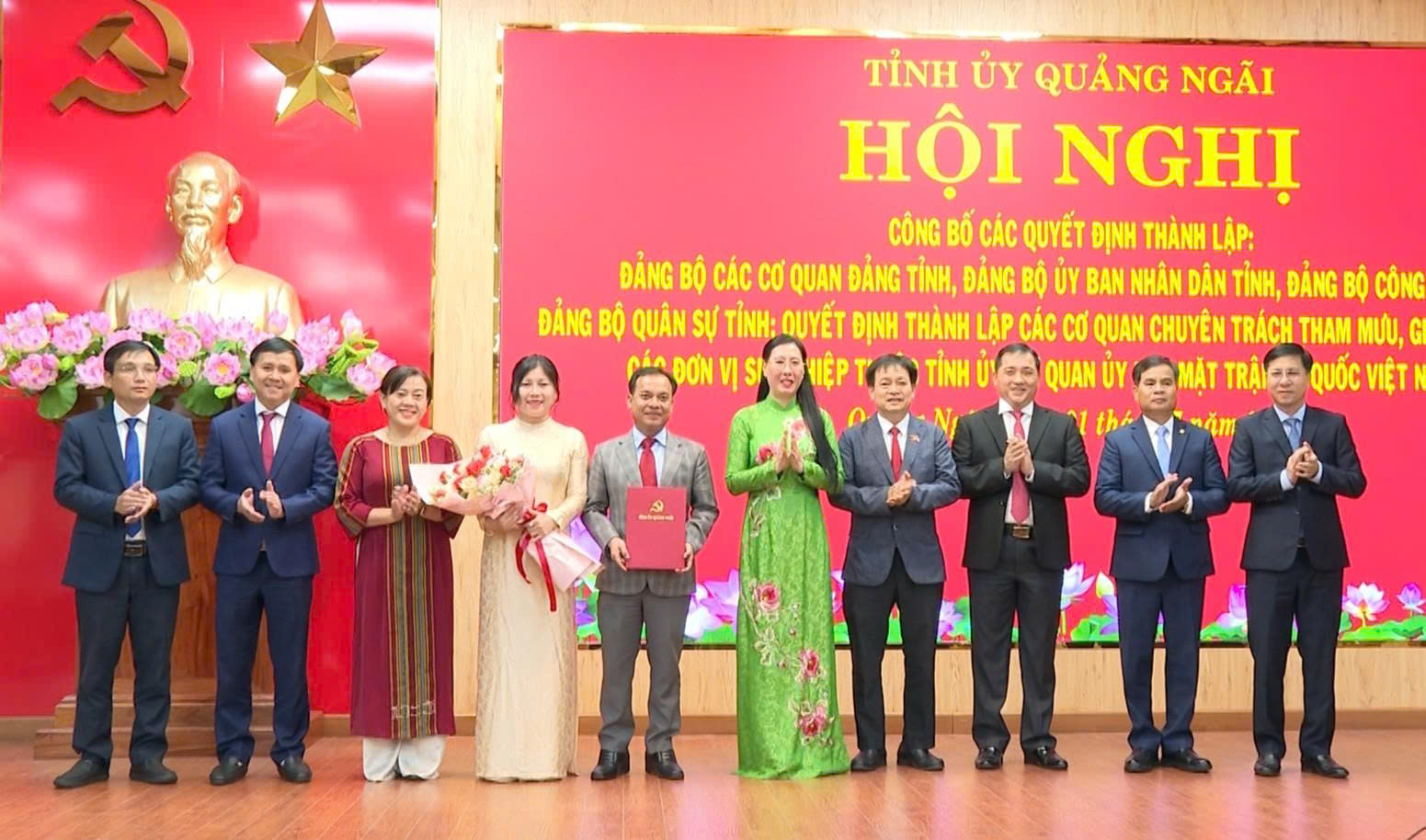 Kiện toàn các Đảng bộ và cơ quan mới tại Quảng Ngãi- Ảnh 1.