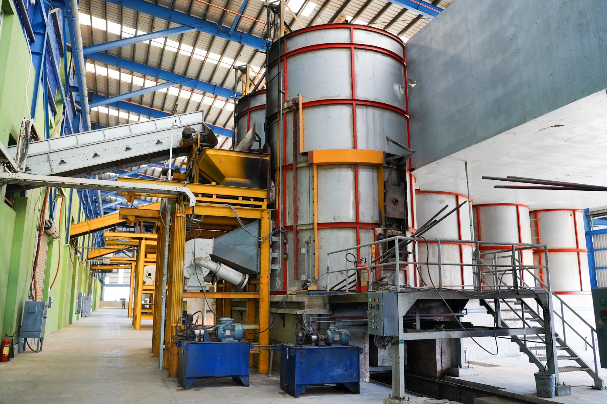Vì sao Nhà máy xử lý rác Phan Thiết bị yêu cầu ngừng hoạt động?- Ảnh 1.