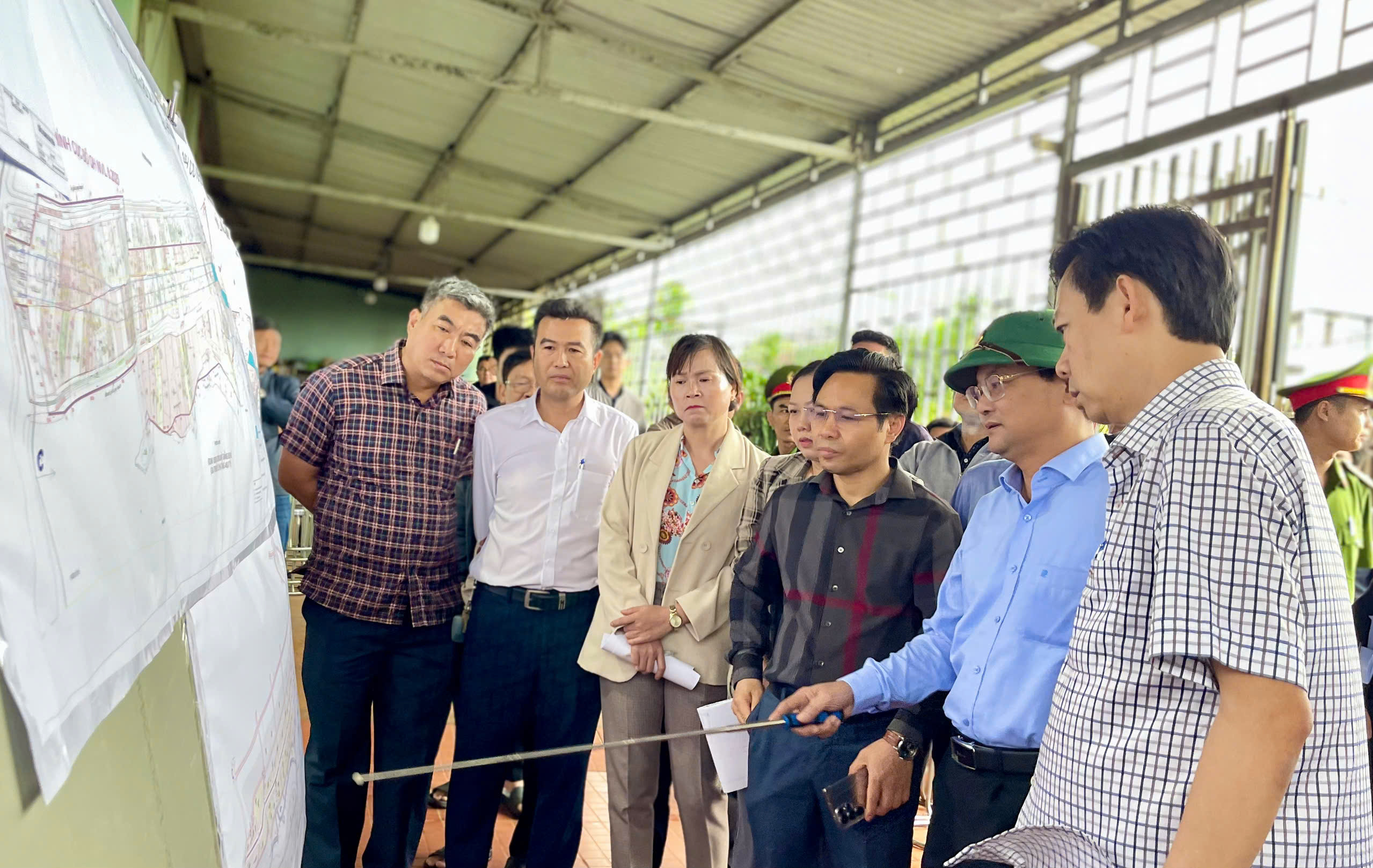 Phó Chủ tịch Gia Lai: "Người dân có quyền lựa chọn vị trí tái định cư phù hợp với mong muốn"- Ảnh 1. Phó Chủ tịch Gia Lai: "Người dân có quyền lựa chọn vị trí tái định cư phù hợp với mong muốn"- Ảnh 1.