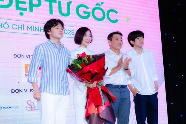 Hoa khôi Thể thao Thu Hương sau 30 năm đăng quang, U50 trẻ đẹp khó tin- Ảnh 4.