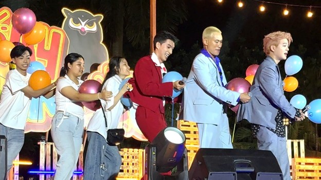 Trường Giang khoe diện mạo mới, phá cách với mái tóc dài xoăn nhẹ, để râu- Ảnh 2. Trường Giang khoe diện mạo mới, phá cách với mái tóc dài xoăn nhẹ, để râu- Ảnh 2.