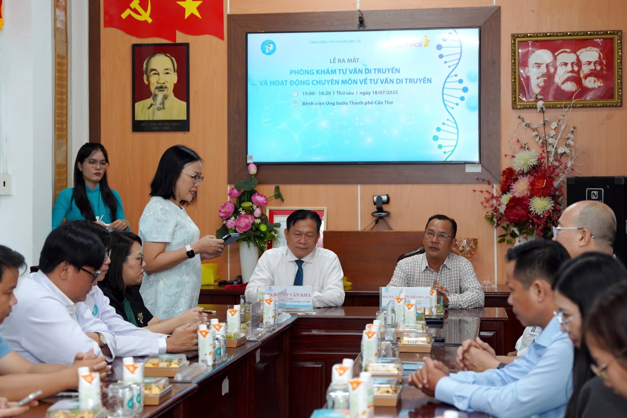 Nâng tầm phòng chống ung thư: Bệnh nhân có thể nhận diện sớm yếu tố di truyền ung thư - Ảnh 2.