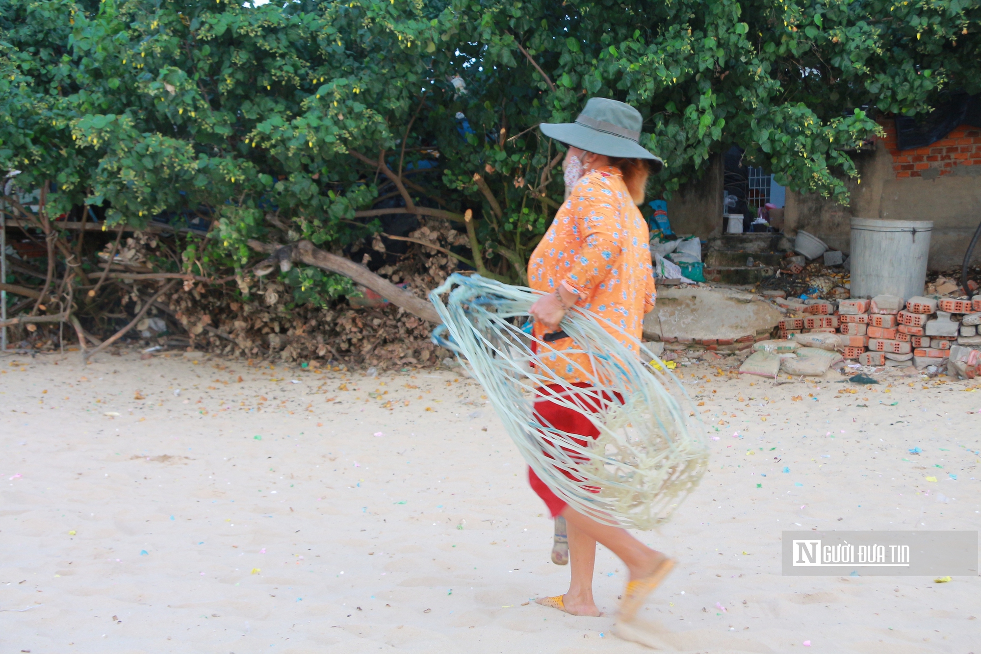 Làng chài ở Đắk Lắk giữa những ngày biển động- Ảnh 6. Làng chài ở Đắk Lắk giữa những ngày biển động- Ảnh 6.
