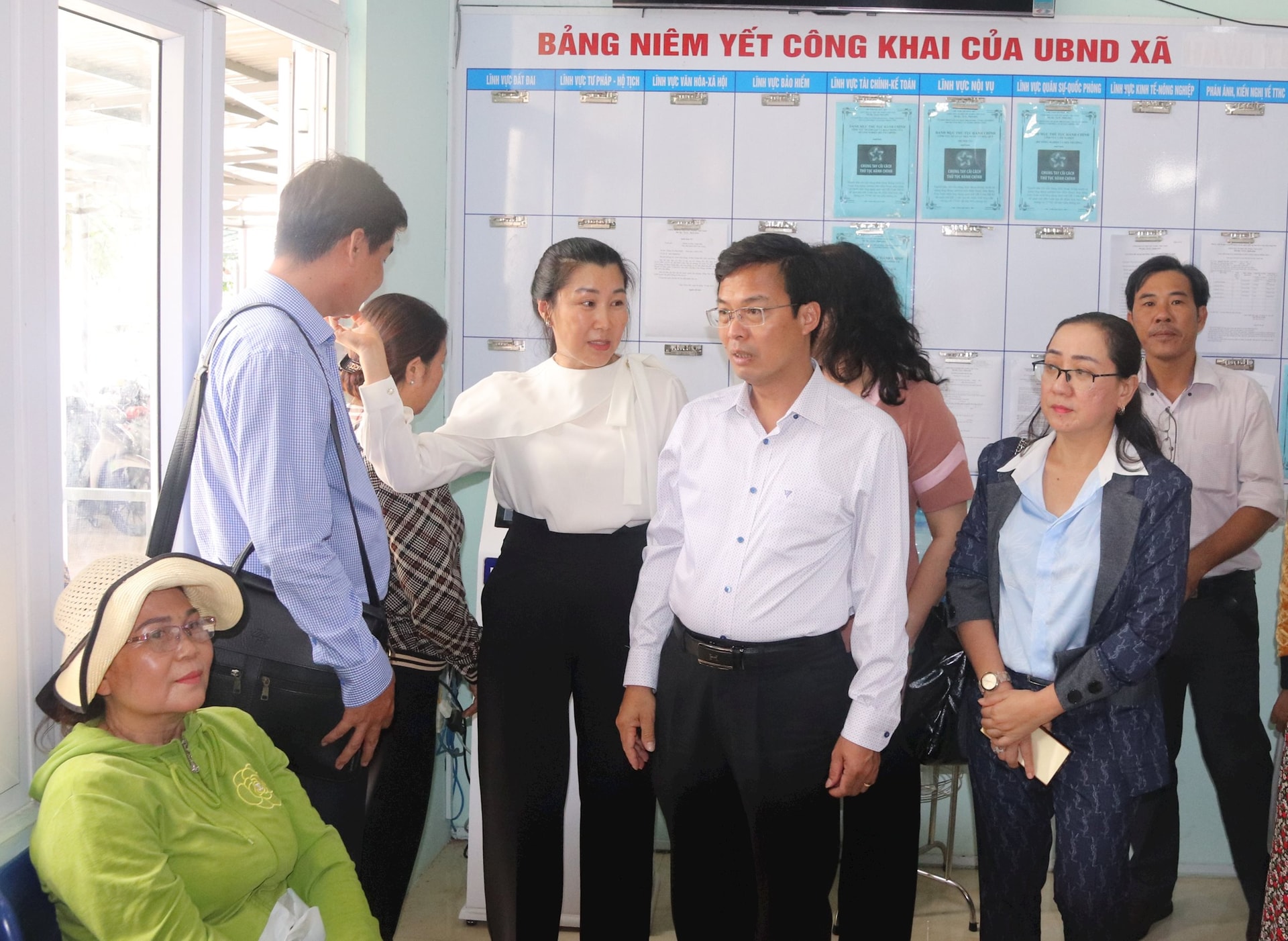 Lãnh đạo tỉnh Lâm Đồng làm việc với 4 xã về vận hành bộ máy chính quyền địa phương - Ảnh 2.