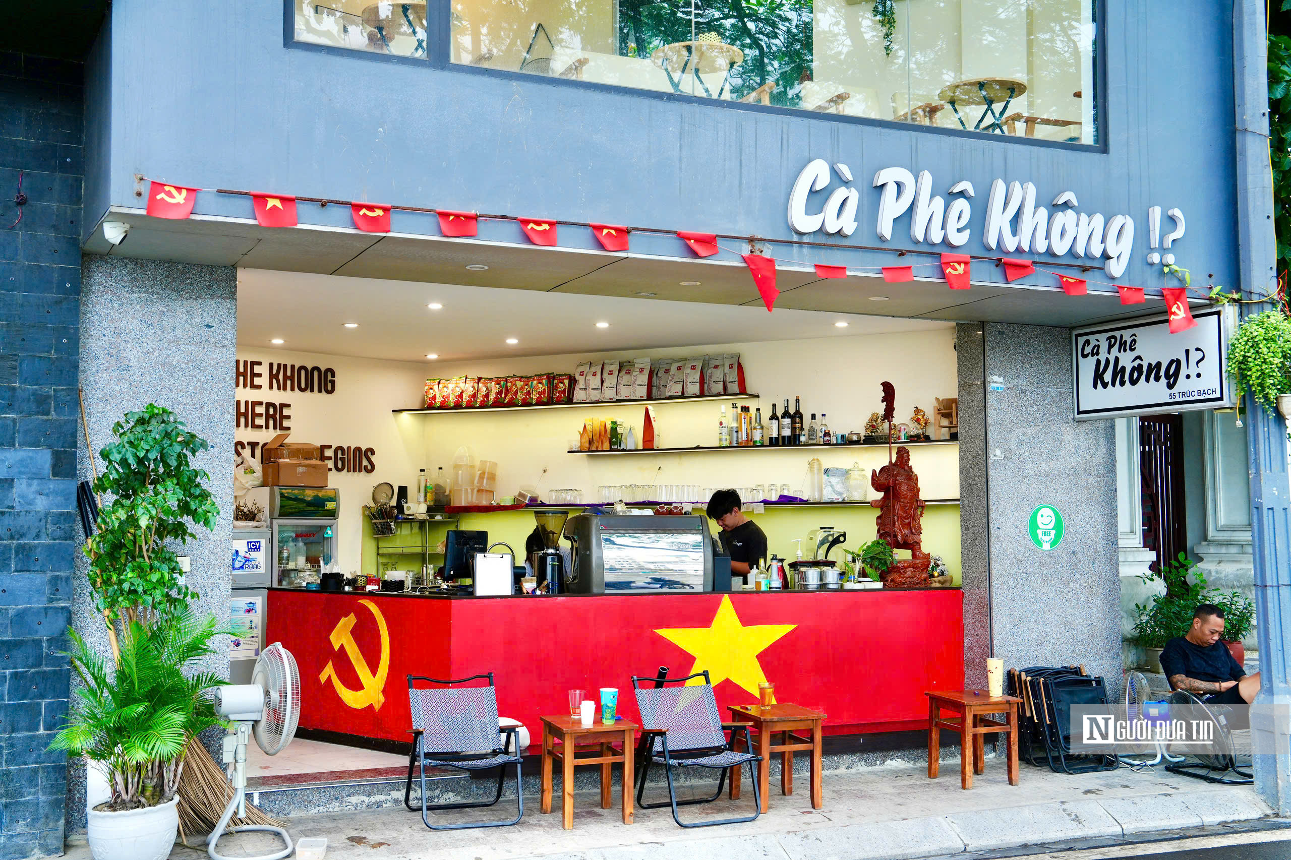 Hà Nội: Phủ kín nhà vệ sinh miễn phí phục vụ sự kiện A80 - Ảnh 8.