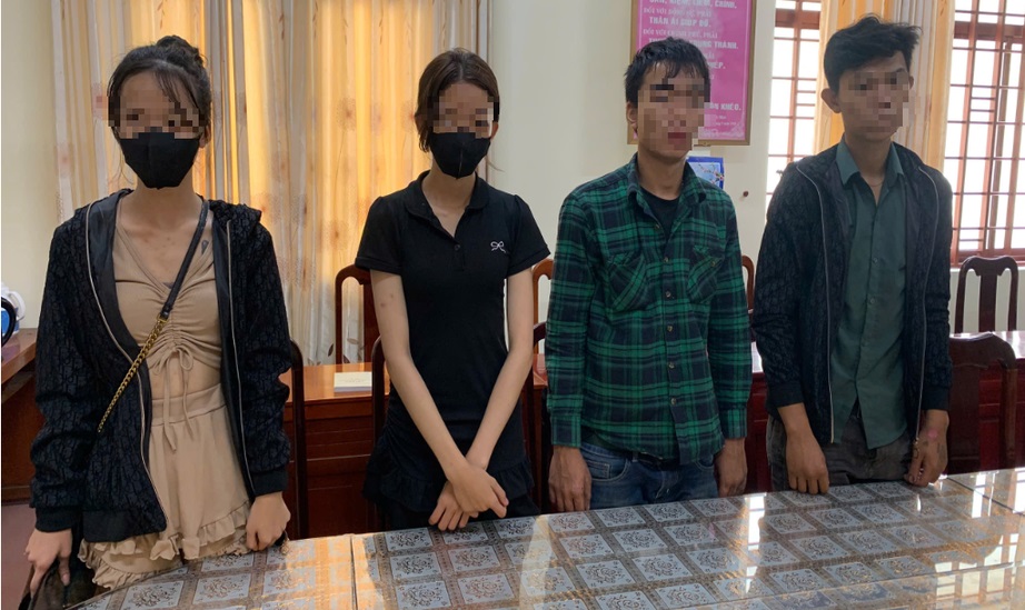 Liên tiếp phát hiện hàng chục "cậu ấm cô chiêu" sử dụng trái phép ma túy- Ảnh 1. Liên tiếp phát hiện hàng chục "cậu ấm cô chiêu" sử dụng trái phép ma túy- Ảnh 1.