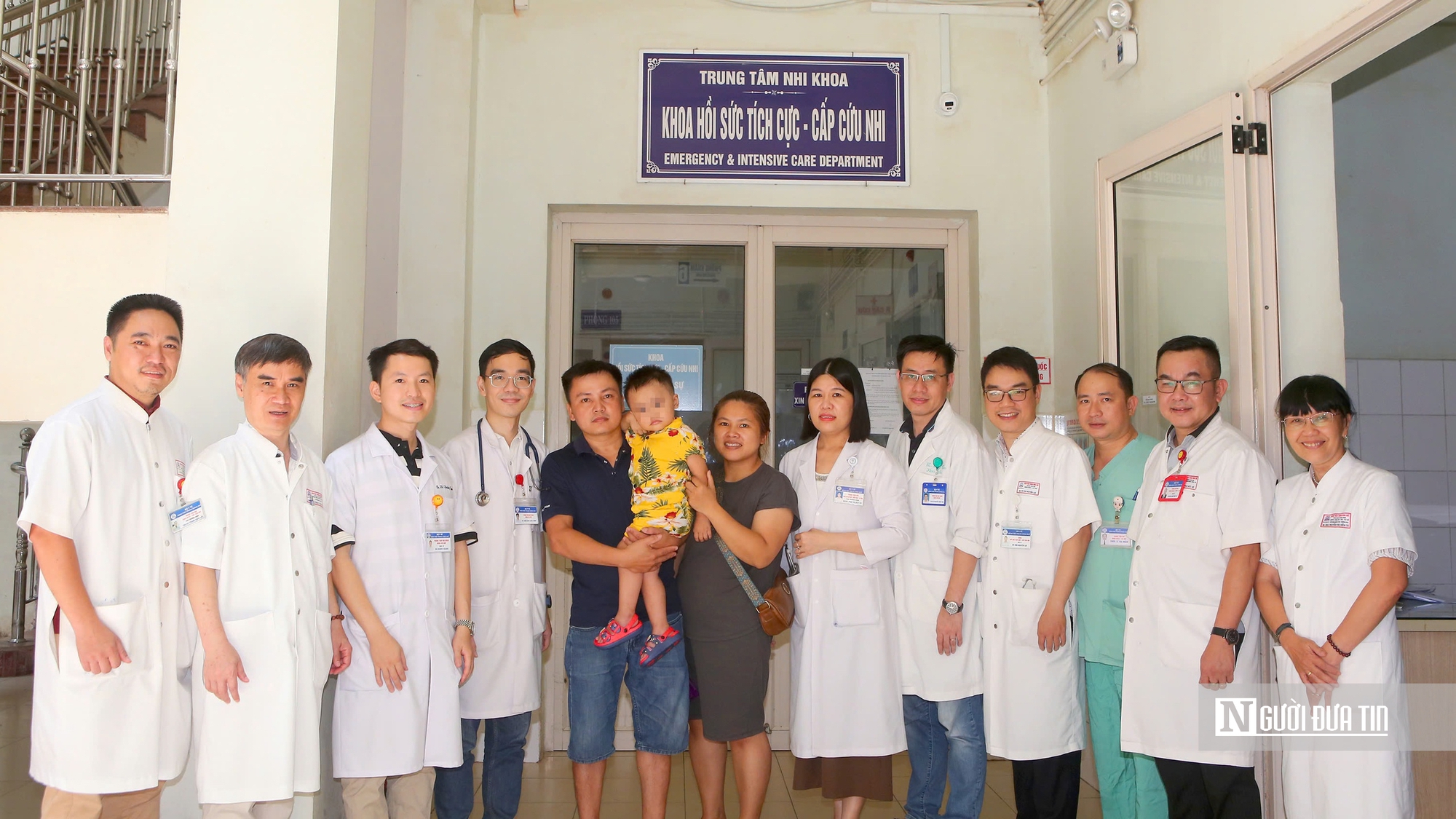 Huế: Cứu sống bé trai 2 tuổi bị ngưng tim khi ngã vào hồ cá Koi - Ảnh 1.