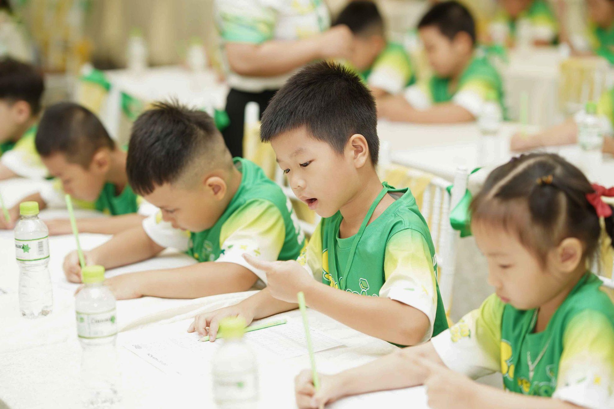 Cuộc thi Toán trí tuệ Superbrain – Nơi hội tụ trí tuệ và tình yêu thương- Ảnh 4. Cuộc thi Toán trí tuệ Superbrain – Nơi hội tụ trí tuệ và tình yêu thương- Ảnh 4.