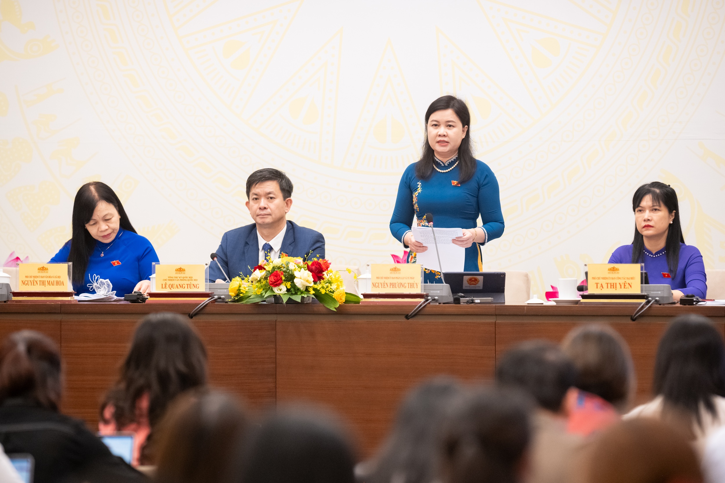 ĐBQH: Ưu tiên giám sát việc triển khai mô hình chính quyền 2 cấp là cần thiết- Ảnh 4. ĐBQH: Ưu tiên giám sát việc triển khai mô hình chính quyền 2 cấp là cần thiết- Ảnh 4.