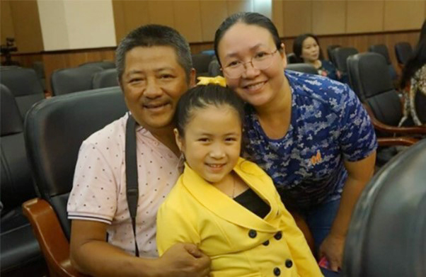 "Cô bé trăm tỷ" của màn ảnh Việt: Sở hữu bộ sưu tập vai diễn ấn tượng, nhan sắc tuổi 14 gây ngỡ ngàng - Ảnh 14.