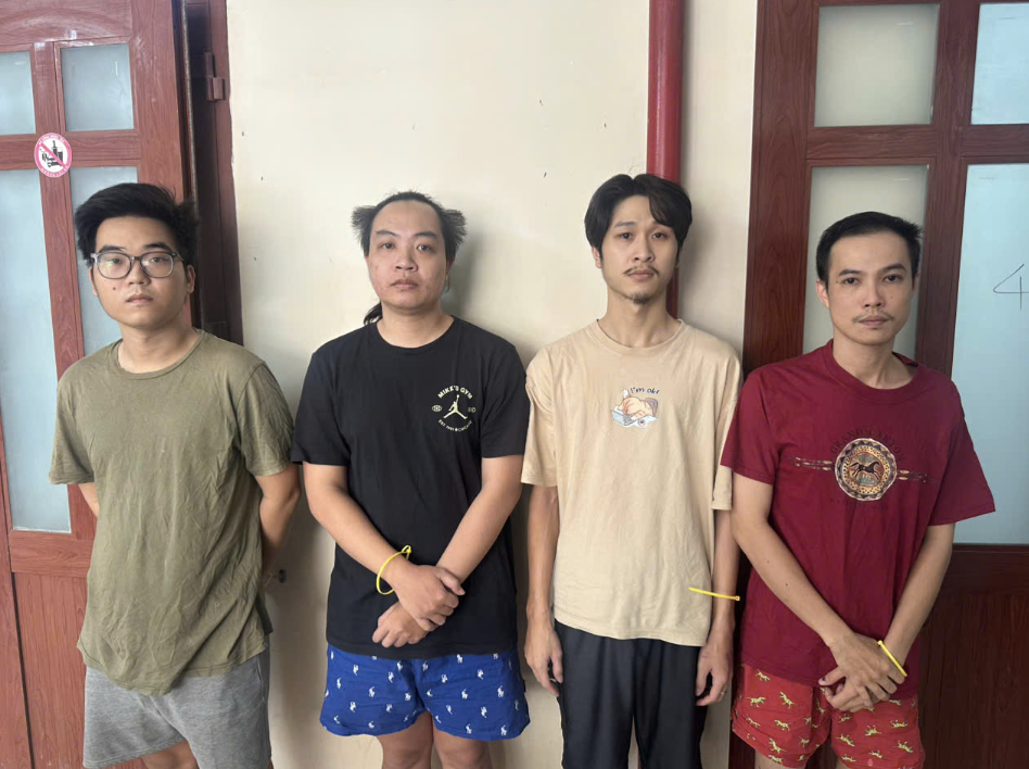 Nhà thiết kế thời trang Nguyễn Công Trí bị bắt vì liên quan đến ma túy - Ảnh 3.