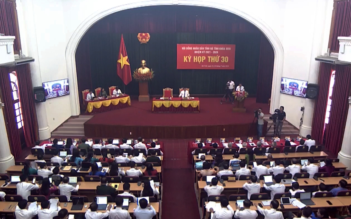 Bản tin 24/7: Hộ chiếu Việt Nam thăng hạng 7 bậc - Ảnh 2.