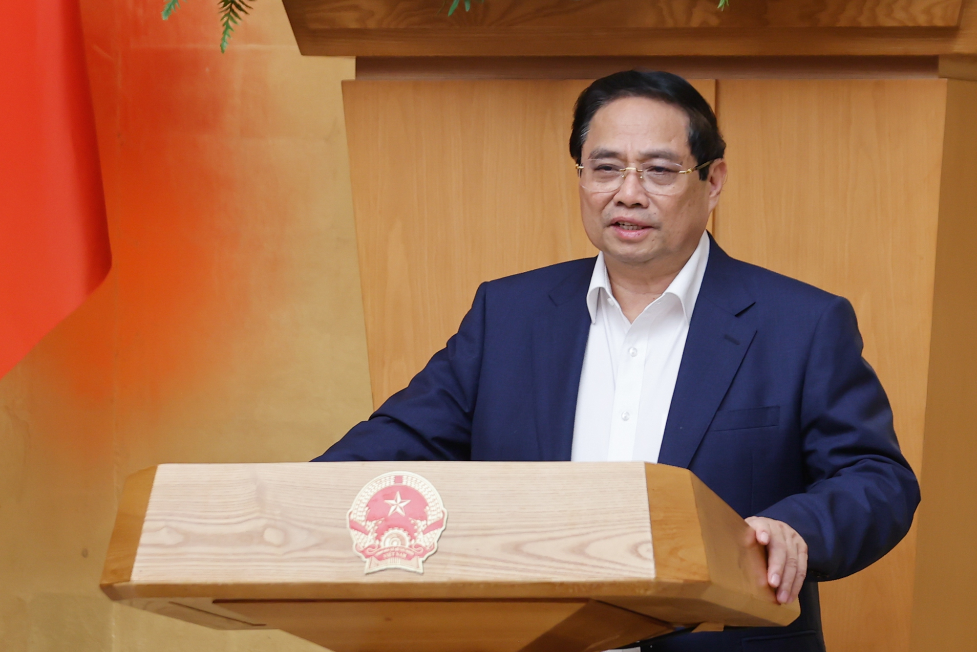 Thủ tướng: Loại bỏ tình trạng cấp trên "hợp thức hóa" cho cấp dưới- Ảnh 3. Thủ tướng: Loại bỏ tình trạng cấp trên "hợp thức hóa" cho cấp dưới- Ảnh 3.