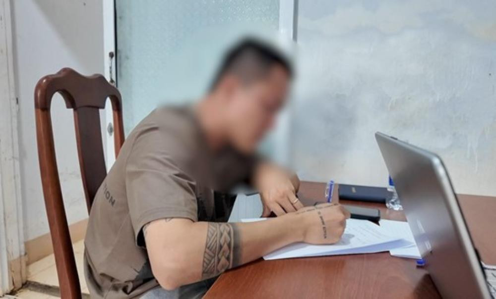 Cái kết bẽ bàng cho nam tài xế taxi "làm liều" vì sợ vợ mắng- Ảnh 1.