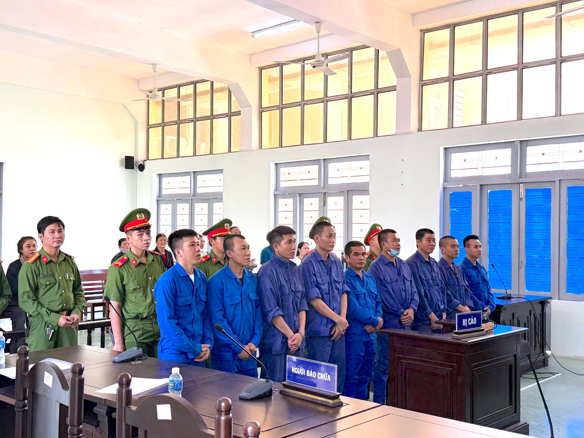 Trả hồ sơ điều tra bổ sung vụ "bay lắc" tại nhà nghỉ ở Lâm Đồng- Ảnh 1. Trả hồ sơ điều tra bổ sung vụ "bay lắc" tại nhà nghỉ ở Lâm Đồng- Ảnh 1.