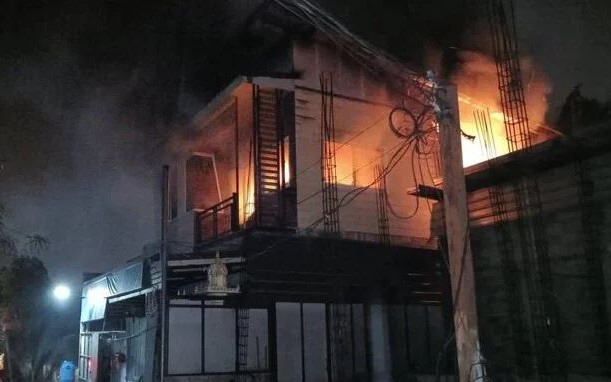 Cháy căn hộ chung cư ở Ciputra, 47 người thoát nạn: Cảnh sát hướng dẫn cách thoát khỏi hỏa hoạn - Ảnh 2.
