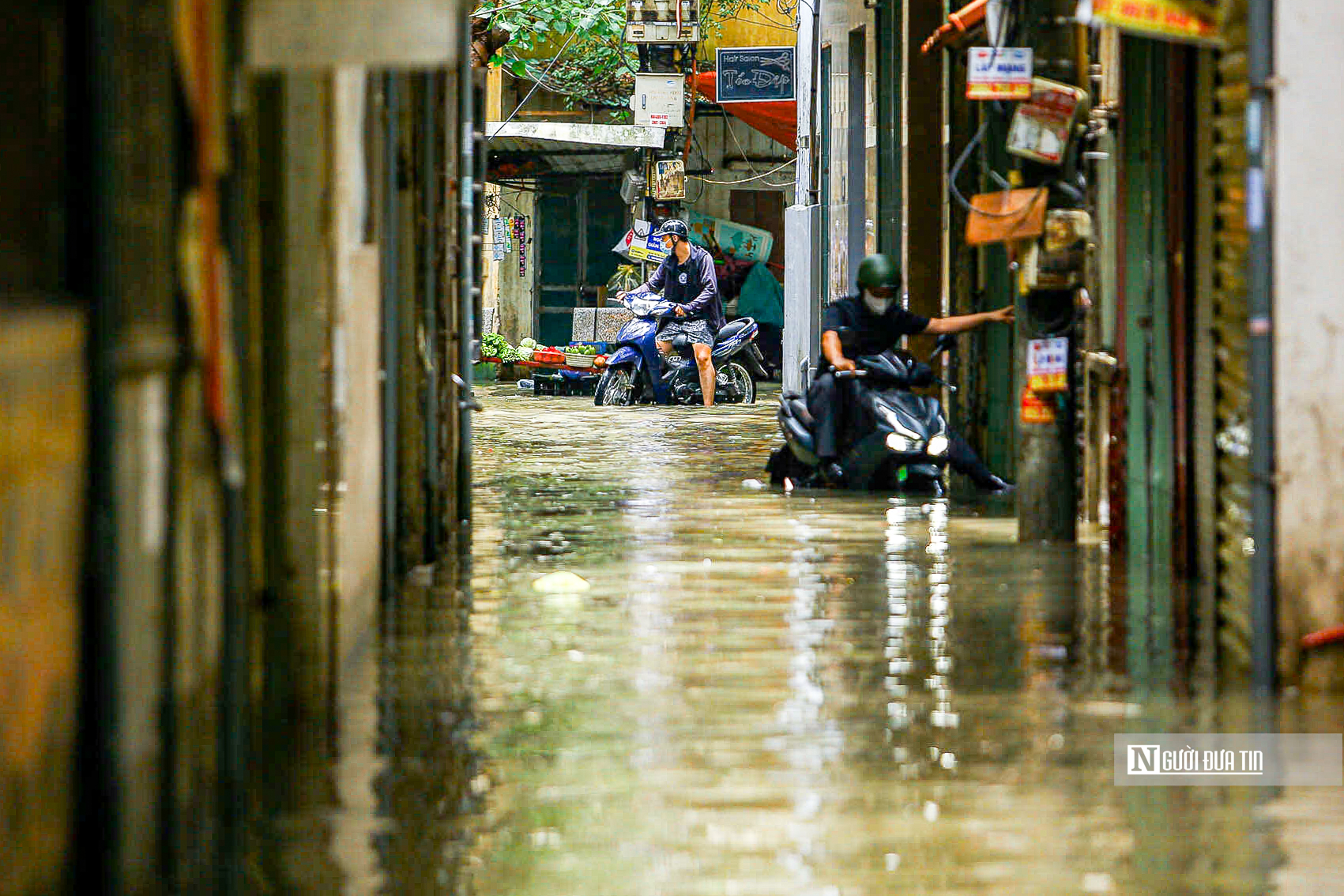 Hà Nội: Loạt phương chết máy sau trận mưa lớn- Ảnh 9.