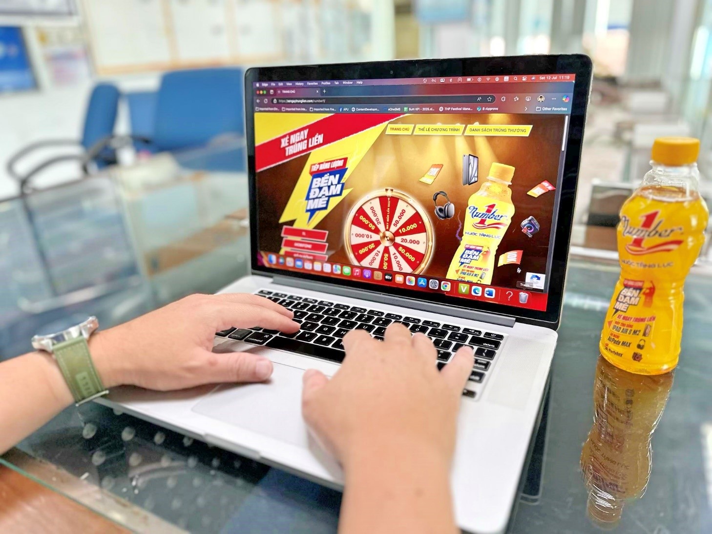 Liên tiếp xuất hiện khách hàng trúng iPad Air nhờ uống Number 1- Ảnh 3.