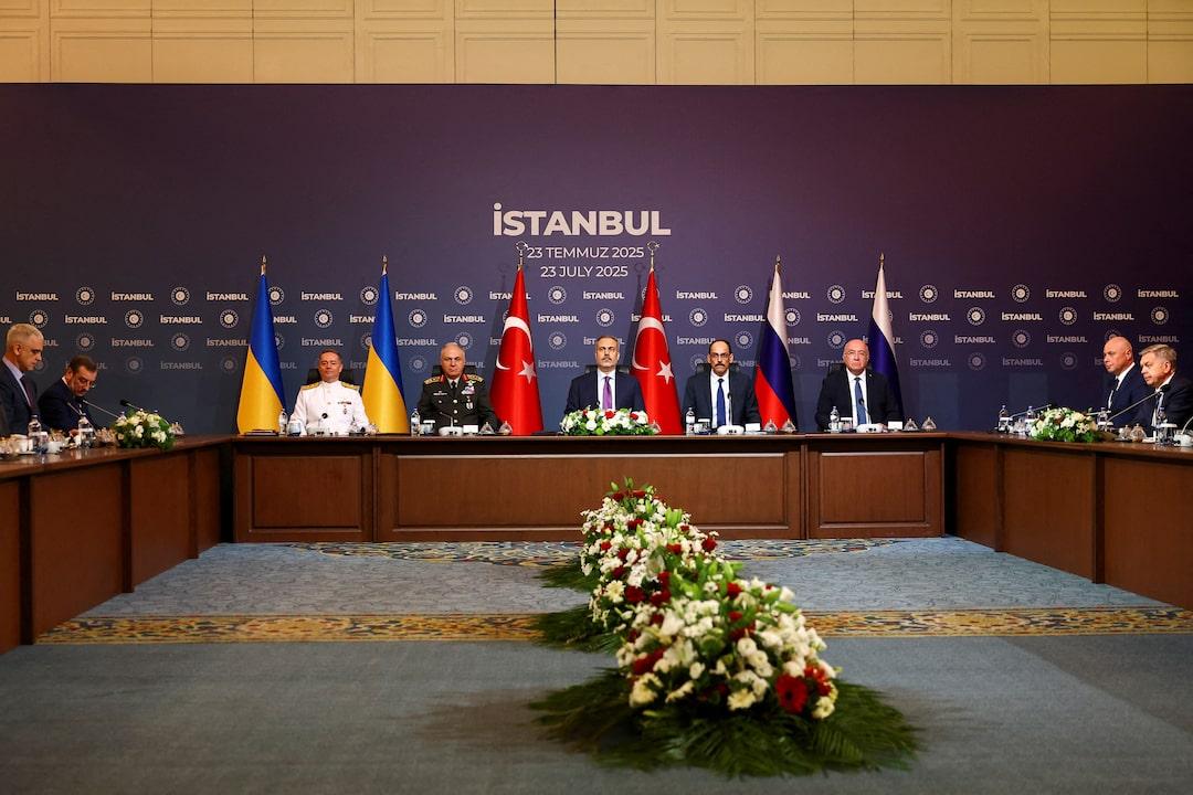 Nga, Ukraine thảo luận trao đổi tù nhân chiến tranh, chưa thống nhất về thoả thuận ngừng bắn - Ảnh 1.