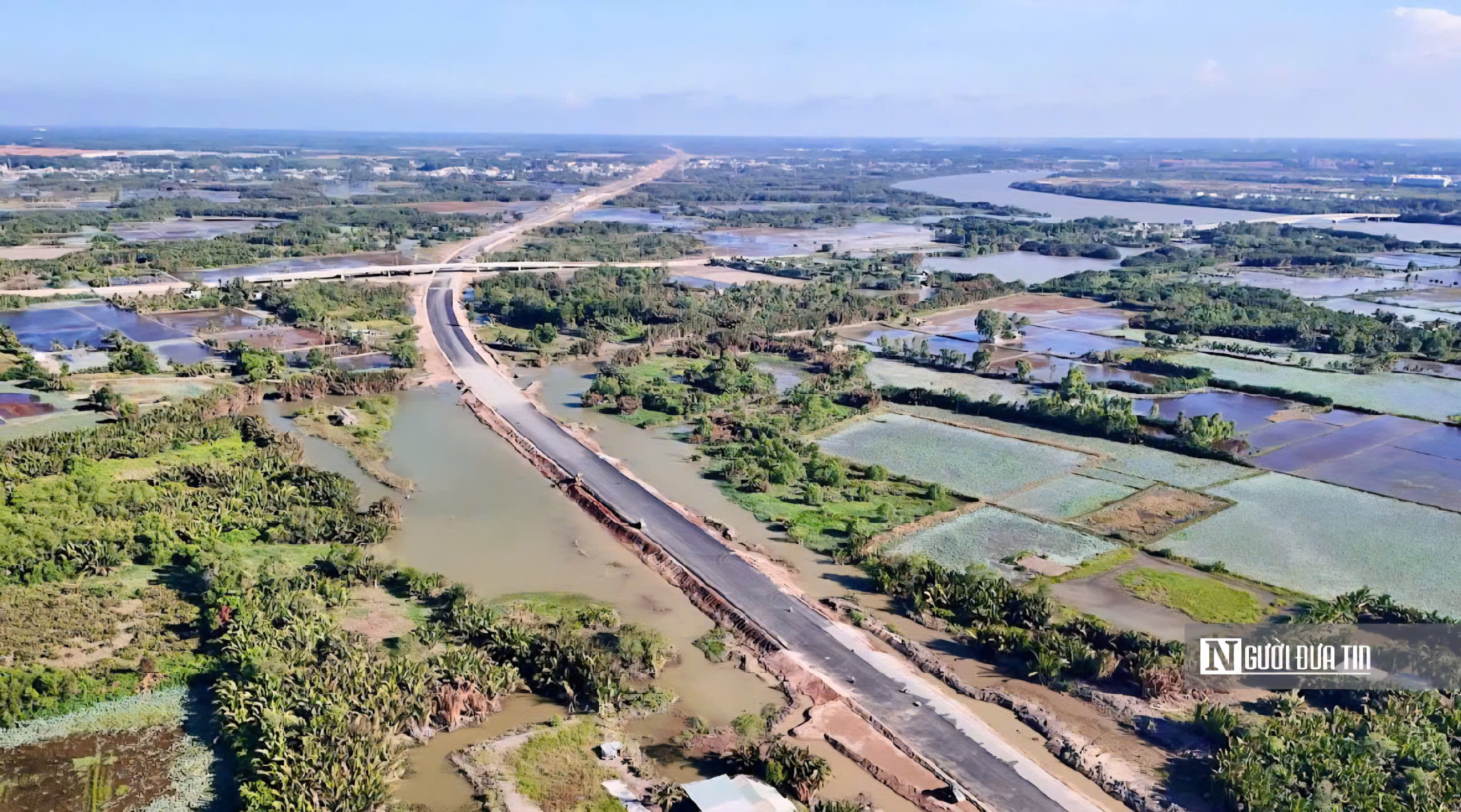 Xuyên đêm thi công cầu Nhơn Trạch, "mảnh ghép" trọng yếu của Vành đai 3 Tp.HCM- Ảnh 15. Xuyên đêm thi công cầu Nhơn Trạch, "mảnh ghép" trọng yếu của Vành đai 3 Tp.HCM- Ảnh 15.