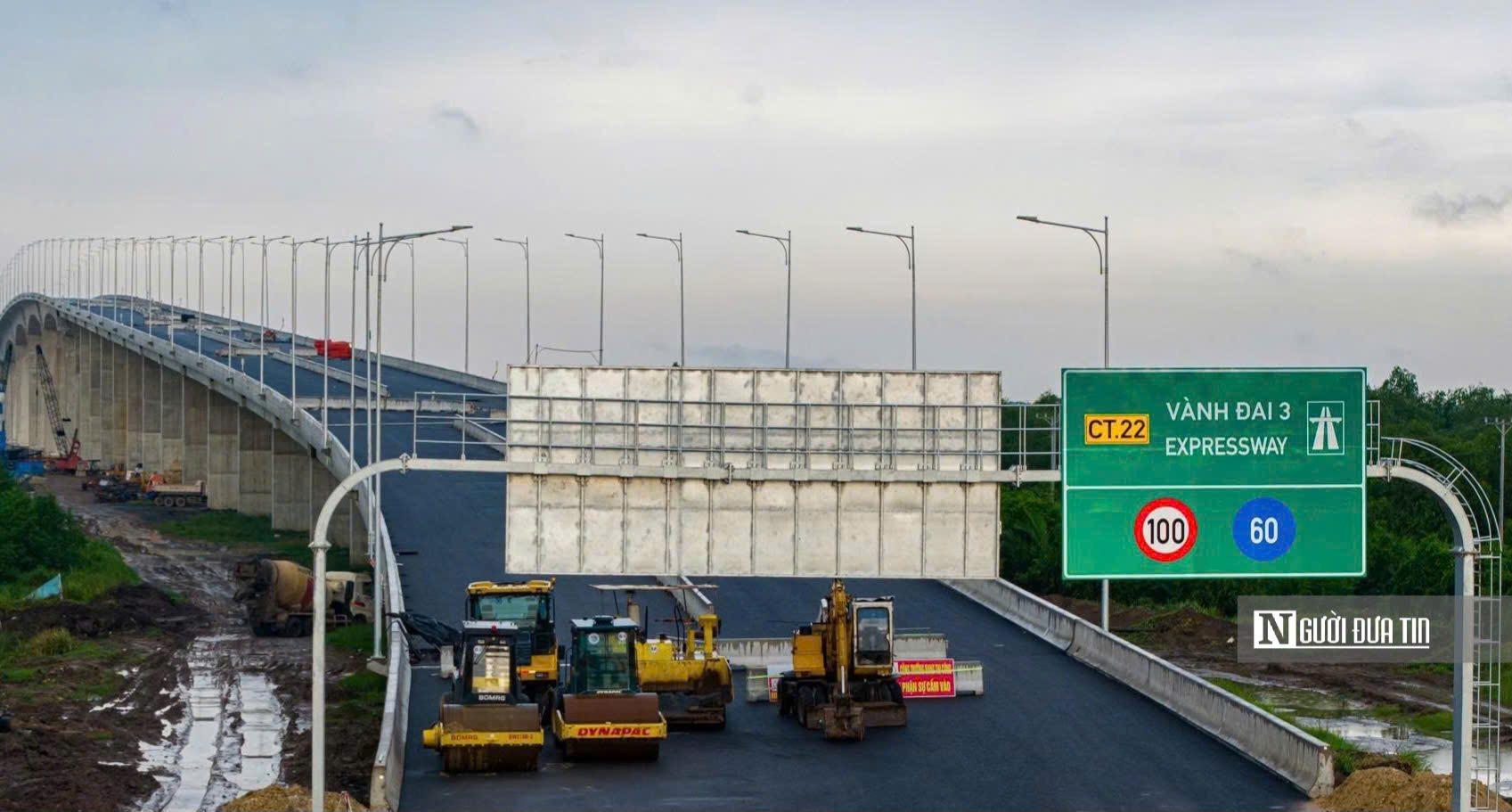 Xuyên đêm thi công cầu Nhơn Trạch, "mảnh ghép" trọng yếu của Vành đai 3 Tp.HCM- Ảnh 12. Xuyên đêm thi công cầu Nhơn Trạch, "mảnh ghép" trọng yếu của Vành đai 3 Tp.HCM- Ảnh 12.