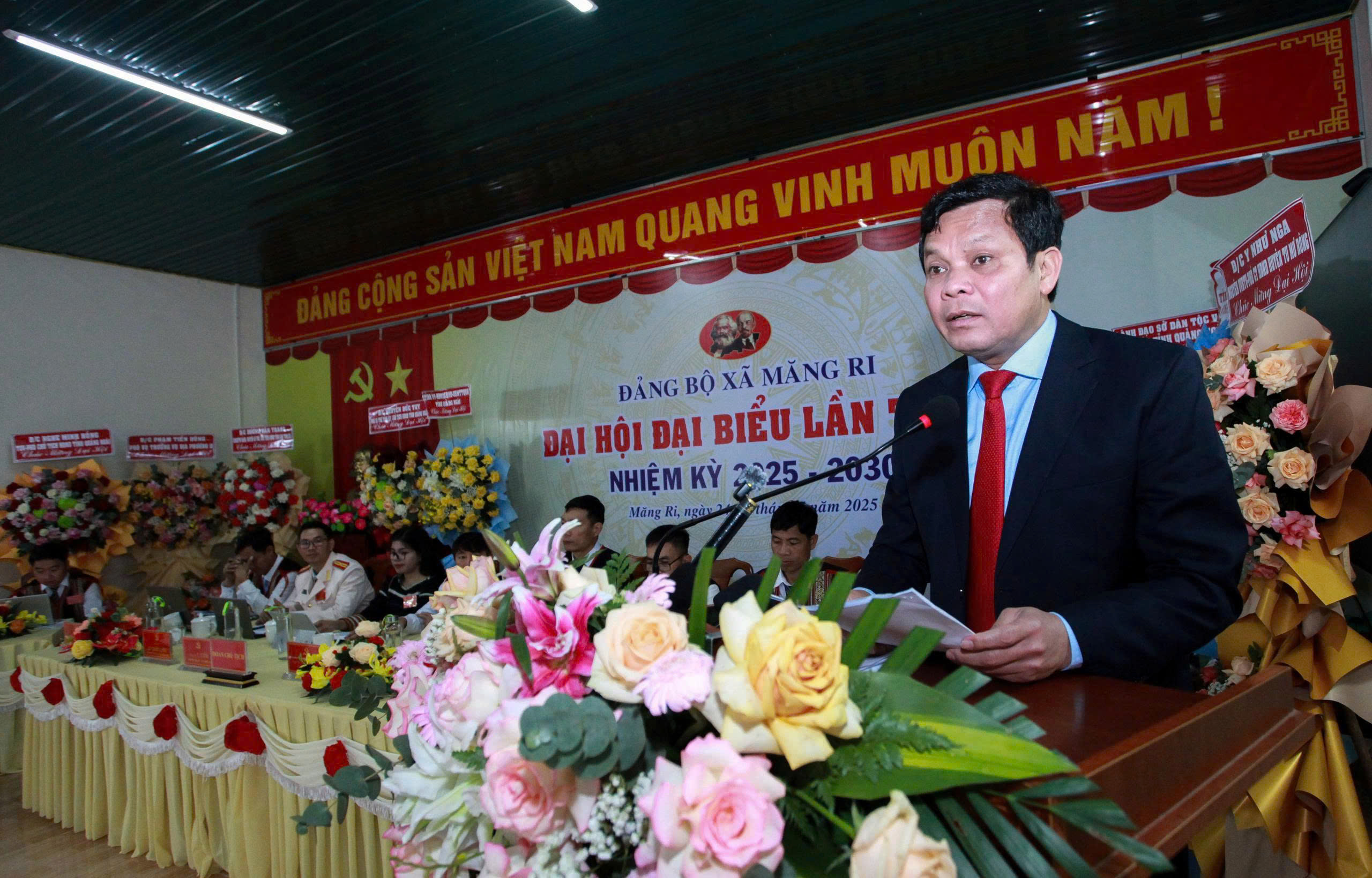 Đại hội Đảng lần thứ I - Khát vọng vươn lên của xã vùng đất Sâm Ngọc Linh- Ảnh 2. Đại hội Đảng lần thứ I - Khát vọng vươn lên của xã vùng đất Sâm Ngọc Linh- Ảnh 2.