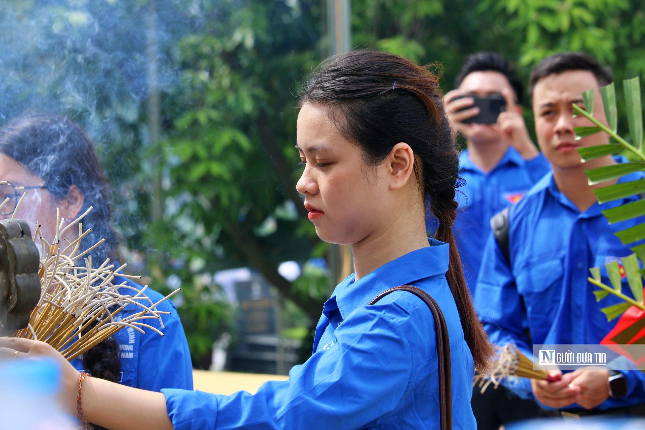Đoàn Thanh niên Hội Luật gia Việt Nam tưởng niệm các anh hùng liệt sĩ dịp 27/7 - Ảnh 6.